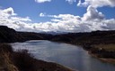 Presa de Alba y minicascada en el desfiladero de la Hoz.