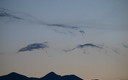 nubes ligeras en un cielo azul
