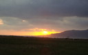 atardecer con nubes sobre el cielo de tarifa