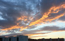 HERMOSO AMANACER DE LA CIUDAD DE LA ESBELTA TORRE