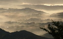 niebla sobre los valles