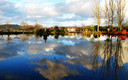 Nubes y reflejos en Santa Cruz de la Sierra. Cáceres.