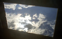 Sol jugando al escondite