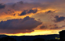 Atardecer  en Irun sobre el monte Jaizkibel