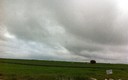 Nubes y debil lluvia