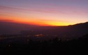 Amanecer mirando al valle